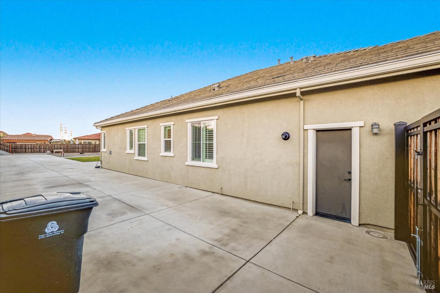 Detail Gallery Image 57 of 67 For 6006 Peacock Ct, Vacaville,  CA 95688 - 3 Beds | 3/1 Baths