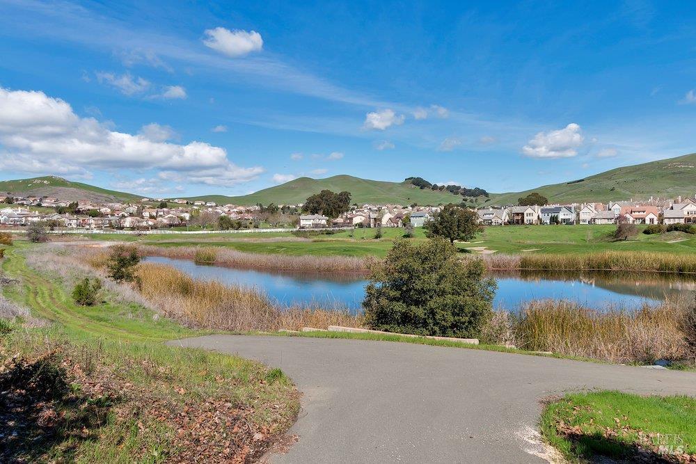 Detail Gallery Image 34 of 39 For 8128 Carlisle Way, Vallejo,  CA 94591 - 3 Beds | 2/1 Baths