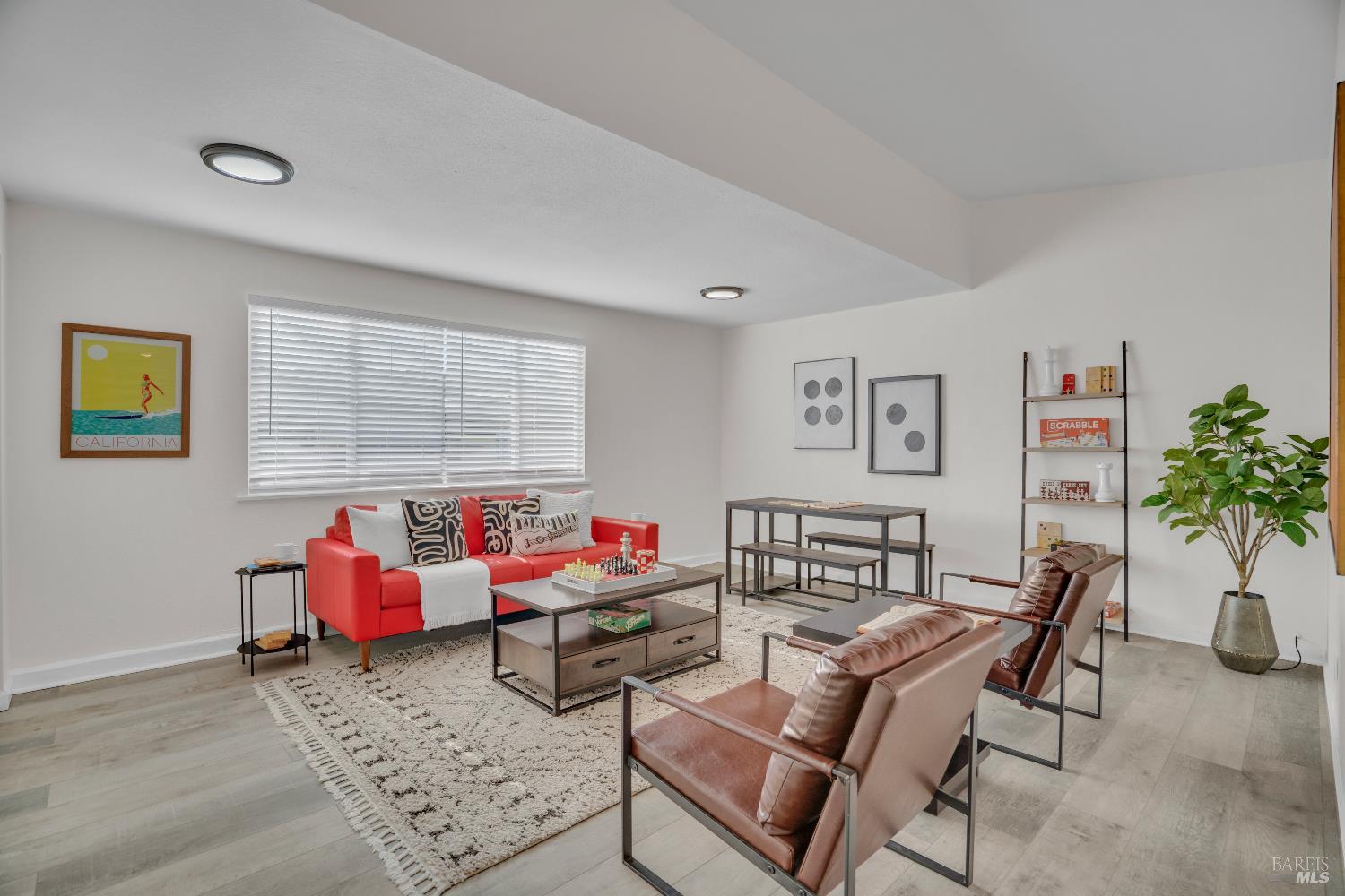 Detail Gallery Image 13 of 27 For 1268 Sereno Dr, Vallejo,  CA 94589 - 3 Beds | 2 Baths