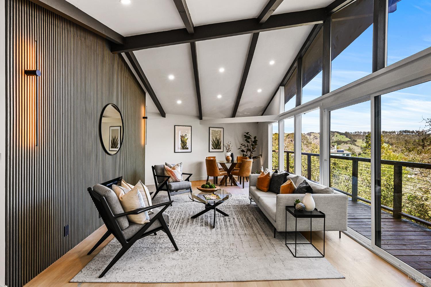 Front Image Thumbnail for BA326011451