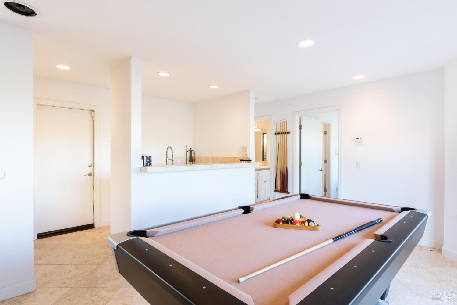 Detail Gallery Image 40 of 59 For 300 Sanderling Ct, Bodega Bay,  CA 94923 - 3 Beds | 3/1 Baths