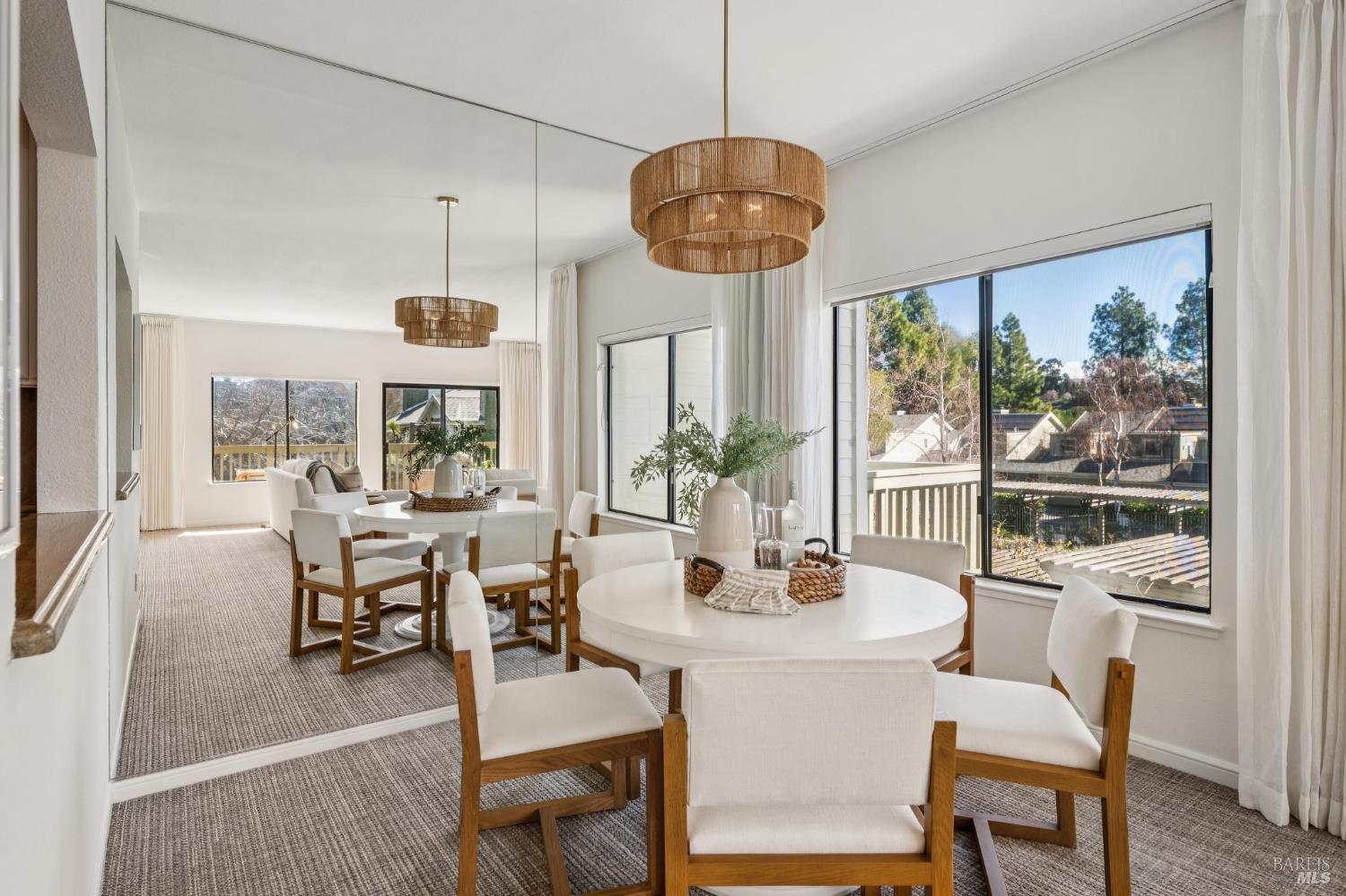 Detail Gallery Image 10 of 45 For 115 Eucalyptus Knoll St, Mill Valley,  CA 94941 - 2 Beds | 2 Baths