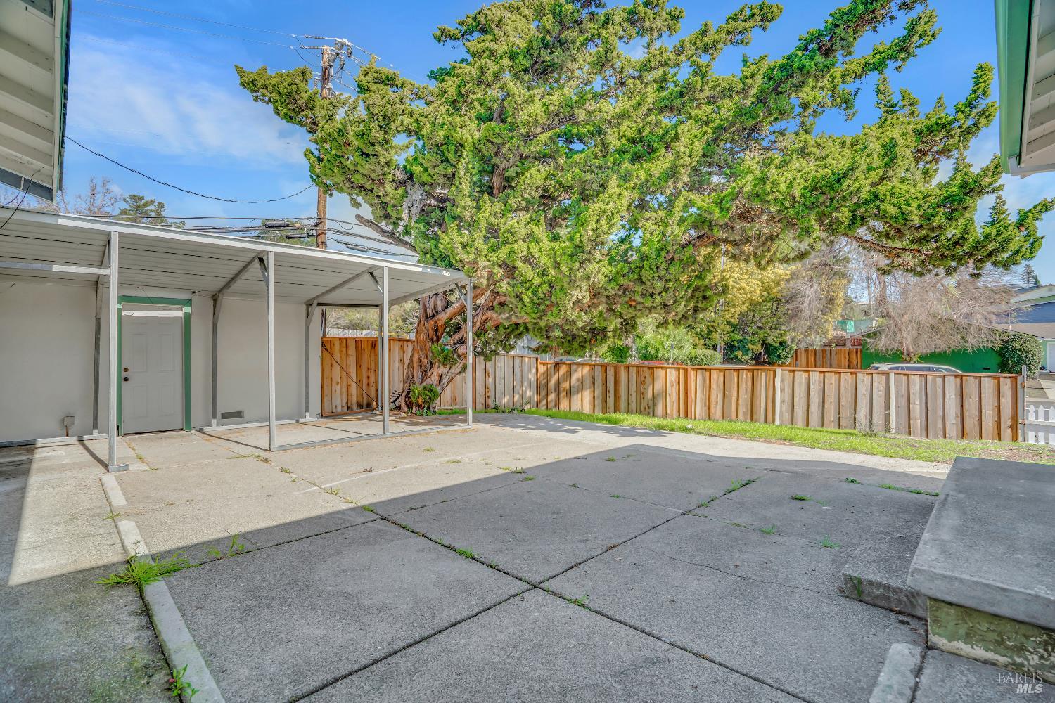 Detail Gallery Image 19 of 27 For 1268 Sereno Dr, Vallejo,  CA 94589 - 3 Beds | 2 Baths