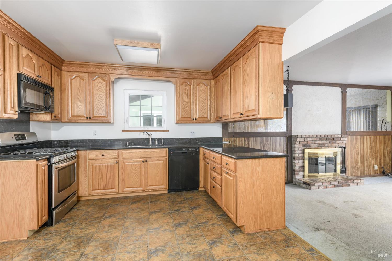 Detail Gallery Image 7 of 25 For 2430 Yajome St, Napa,  CA 94558 - 3 Beds | 2 Baths