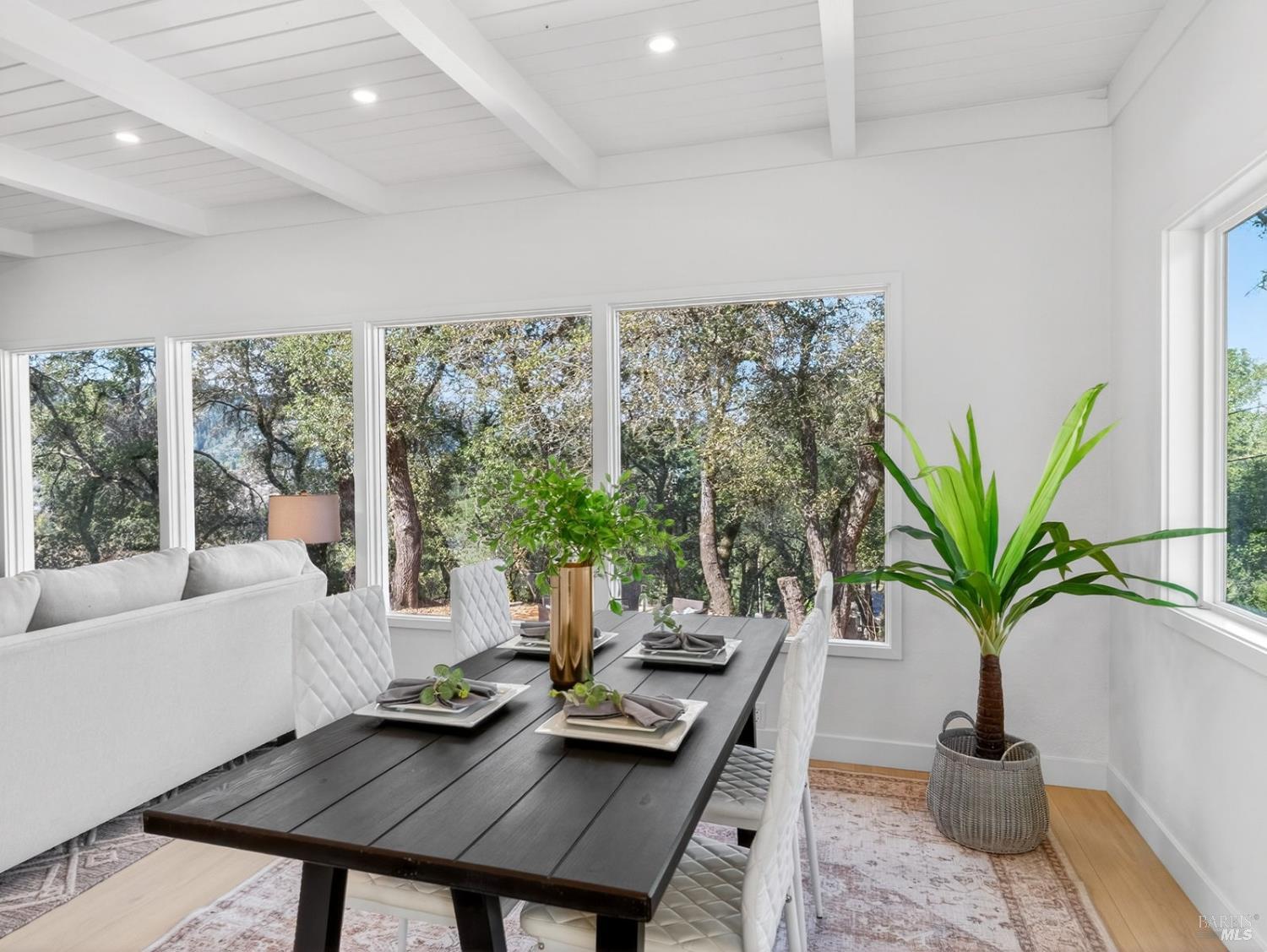 Detail Gallery Image 15 of 44 For 611 Lake St, Cloverdale,  CA 95425 - 3 Beds | 2 Baths