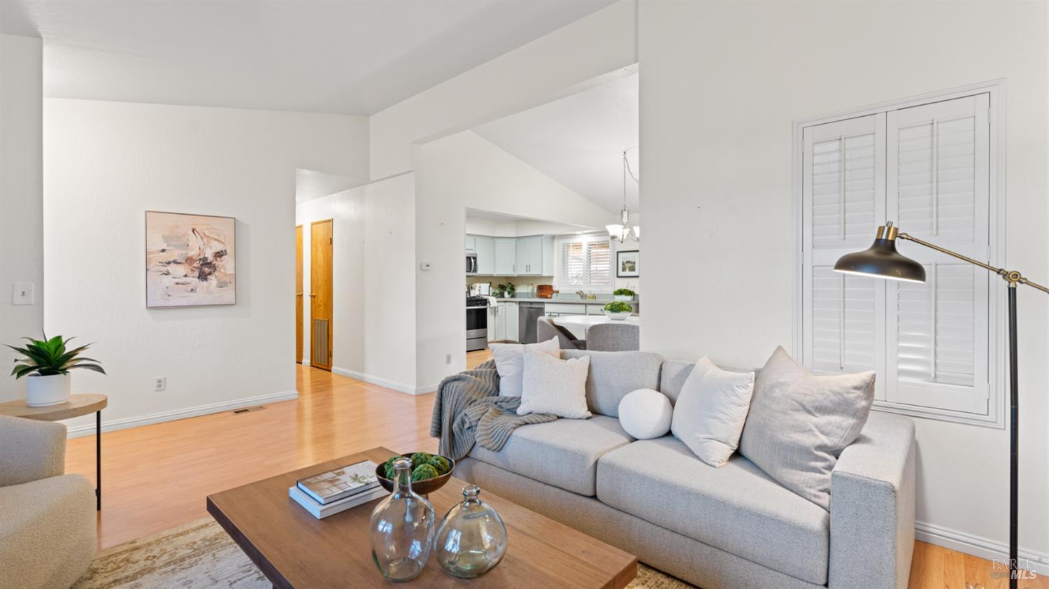 Detail Gallery Image 10 of 32 For 212 Julie Pl, Napa,  CA 94558 - 3 Beds | 2 Baths