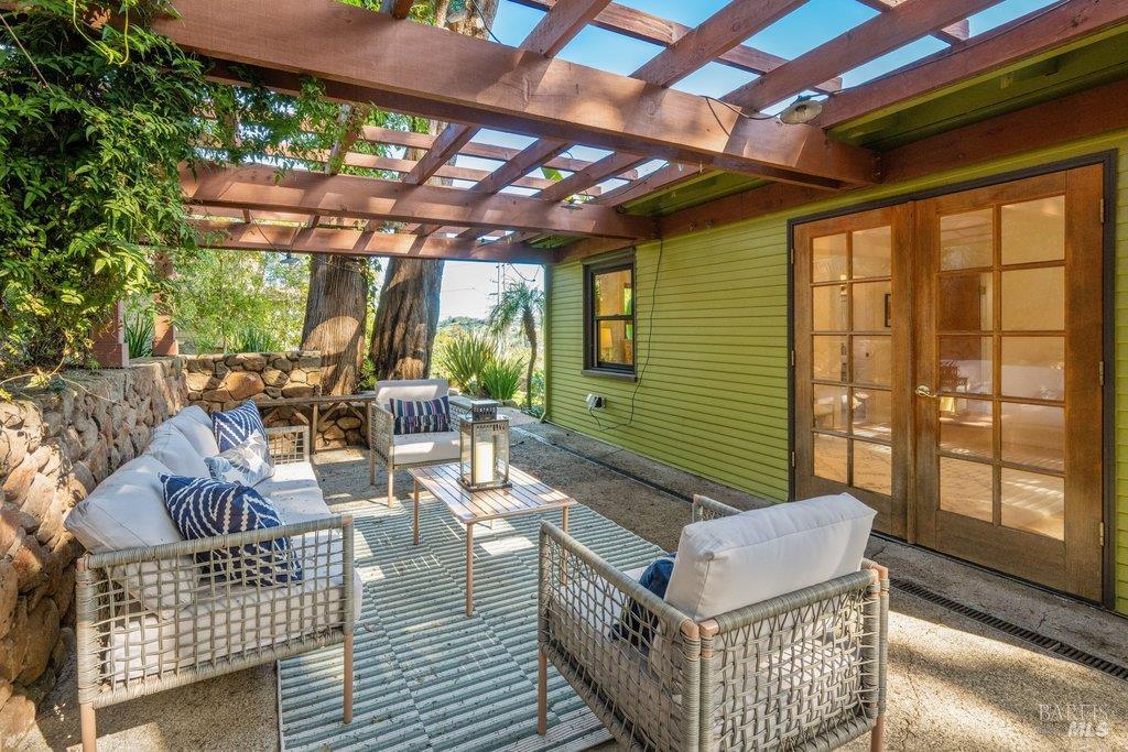 Detail Gallery Image 33 of 37 For 146 Morning Sun Ave, Mill Valley,  CA 94941 - 3 Beds | 2 Baths