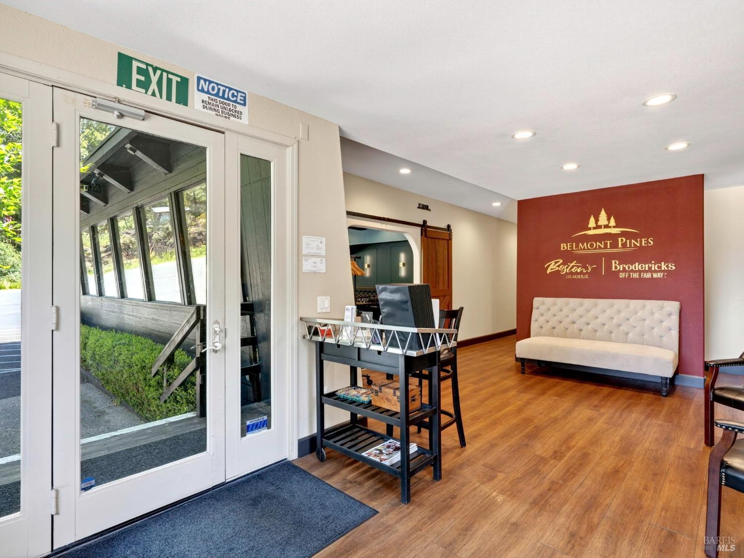 Detail Gallery Image 29 of 91 For 16451 Golf Rd, Cobb,  CA 95426 - 2 Beds | 1 Baths