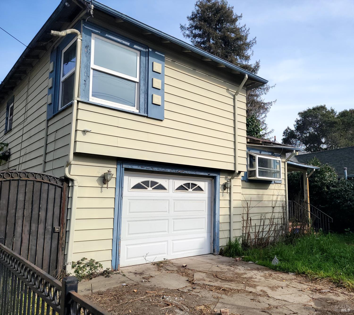 Front Image Thumbnail for BA326011808