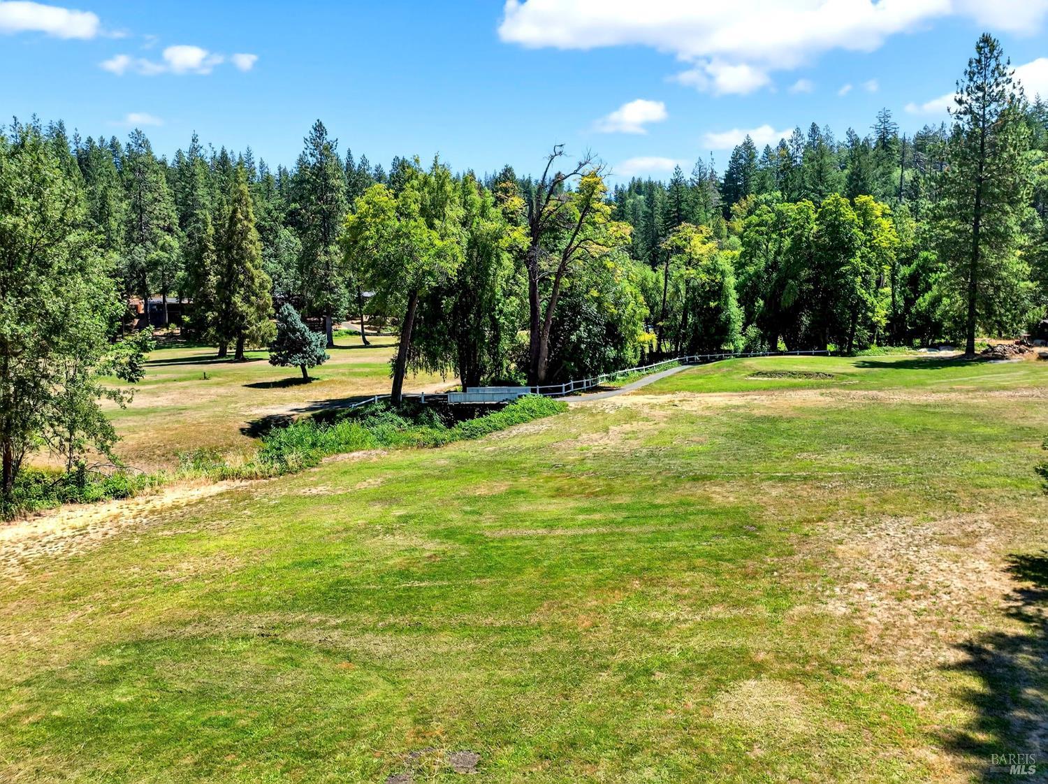 Detail Gallery Image 13 of 91 For 16451 Golf Rd, Cobb,  CA 95426 - 2 Beds | 1 Baths