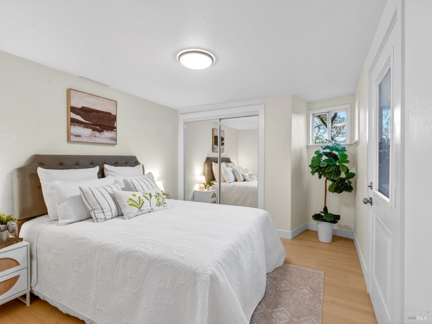 Detail Gallery Image 23 of 44 For 611 Lake St, Cloverdale,  CA 95425 - 3 Beds | 2 Baths