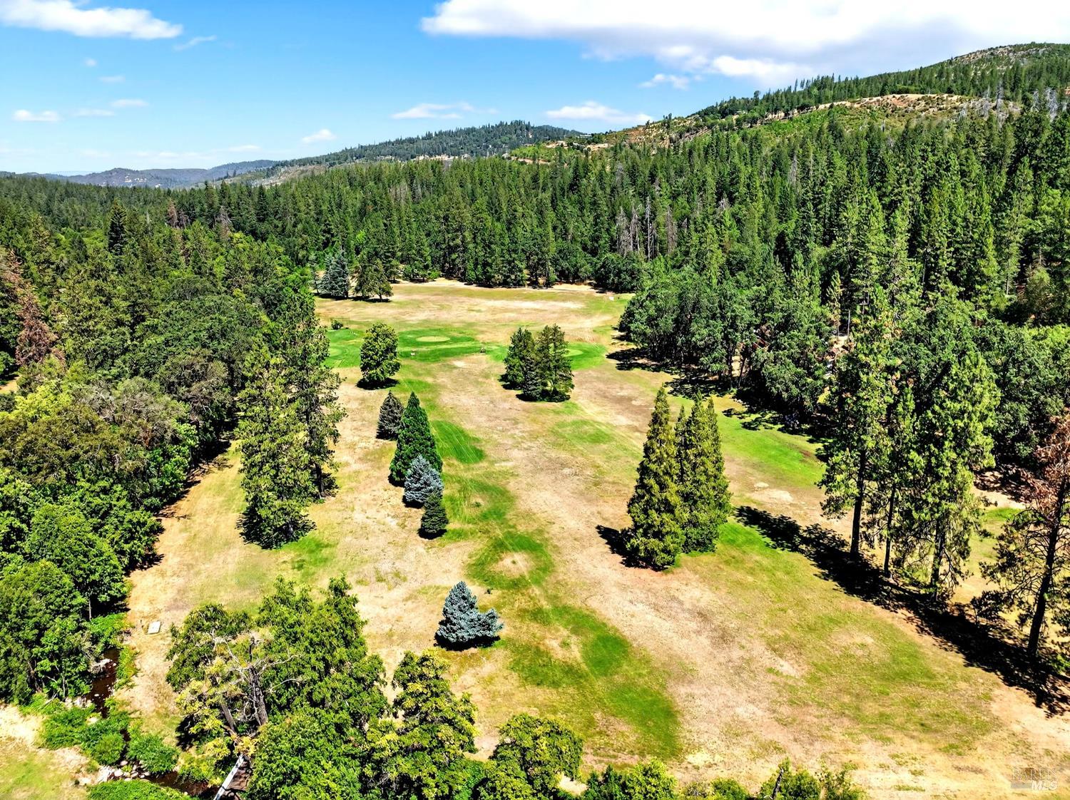 Detail Gallery Image 16 of 91 For 16451 Golf Rd, Cobb,  CA 95426 - 2 Beds | 1 Baths