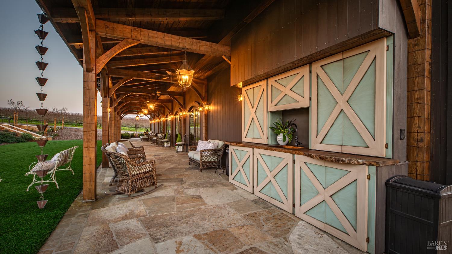 Detail Gallery Image 29 of 98 For 1170 Bayview Ave, Napa,  CA 94559 - 3 Beds | 2 Baths