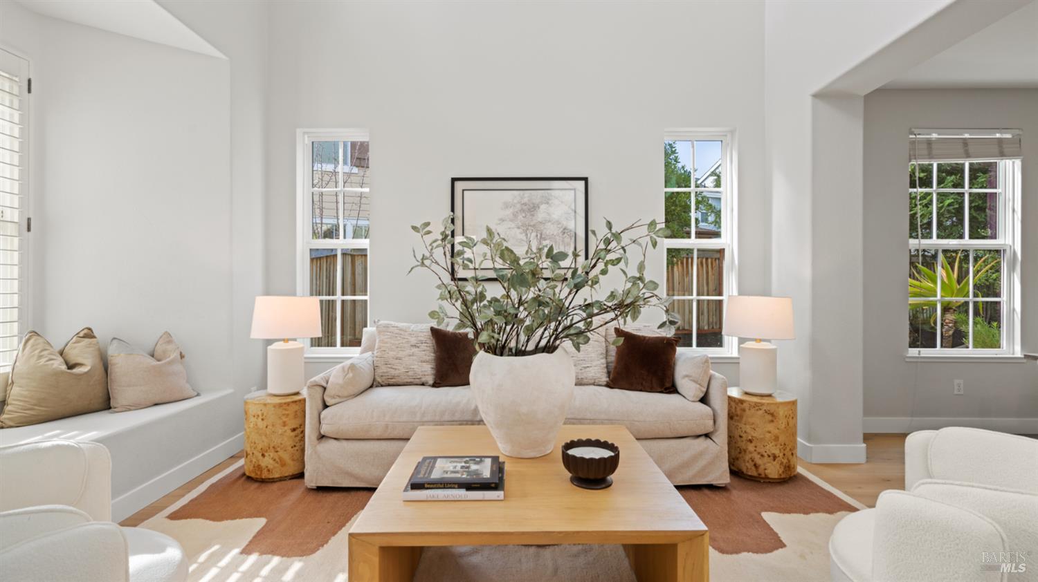 Detail Gallery Image 13 of 74 For 92 Oak Grove Dr, Novato,  CA 94949 - 4 Beds | 3 Baths