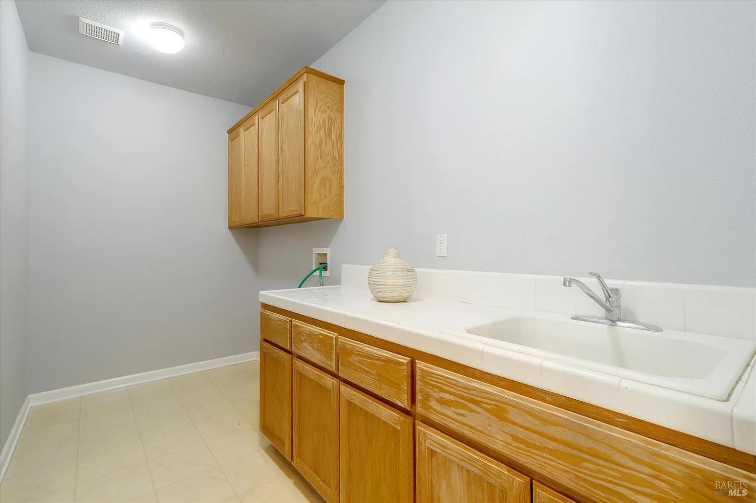 Detail Gallery Image 35 of 35 For 2580 Marshfield Rd, Vallejo,  CA 94591 - 3 Beds | 2/1 Baths