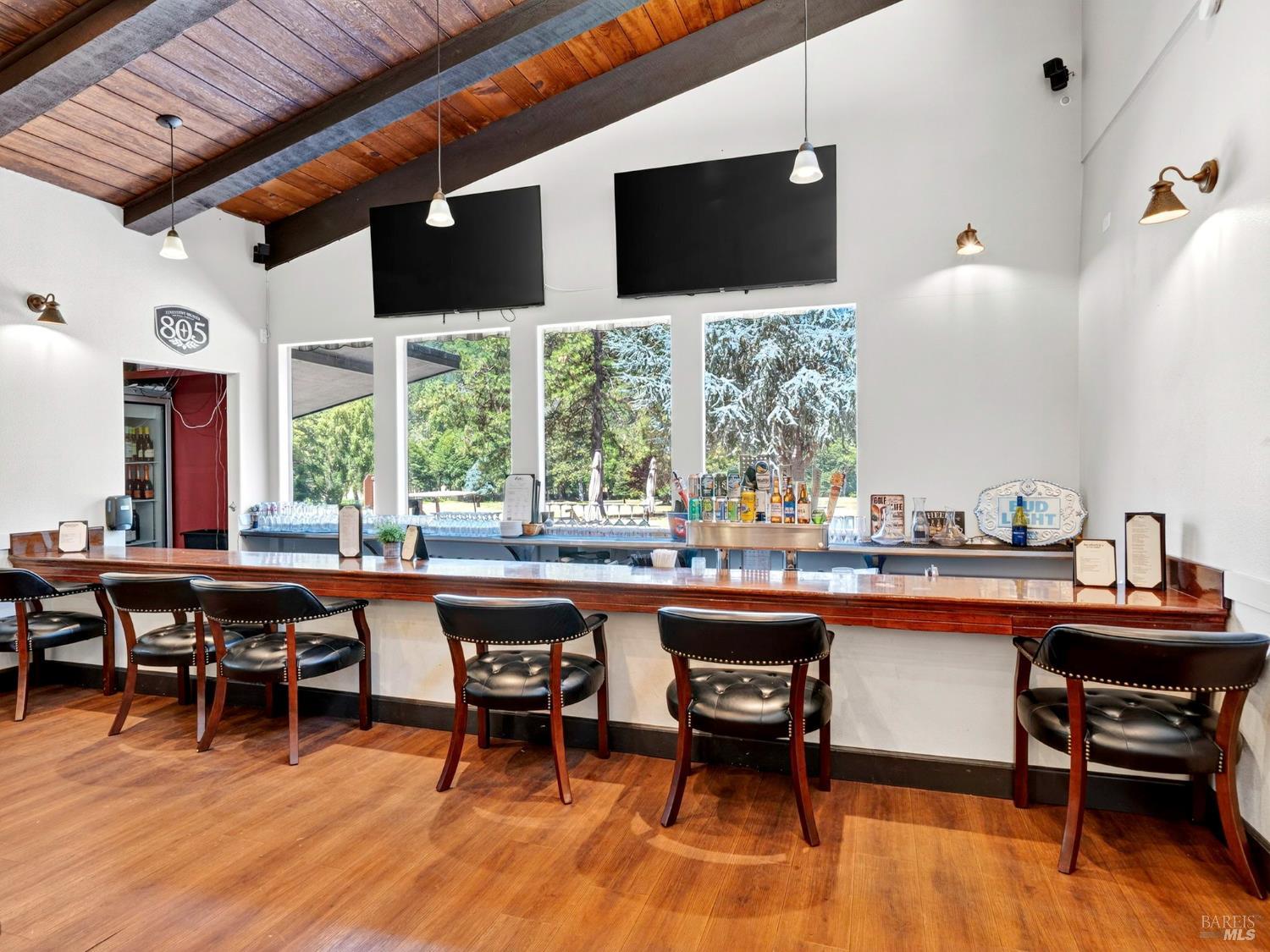 Detail Gallery Image 30 of 91 For 16451 Golf Rd, Cobb,  CA 95426 - 2 Beds | 1 Baths