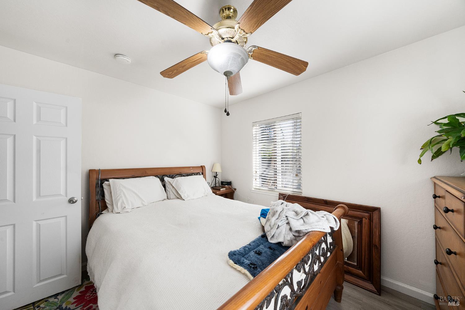 Detail Gallery Image 11 of 23 For 592 Vasona Ave, Los Gatos,  CA 95032 - 1 Beds | 1 Baths