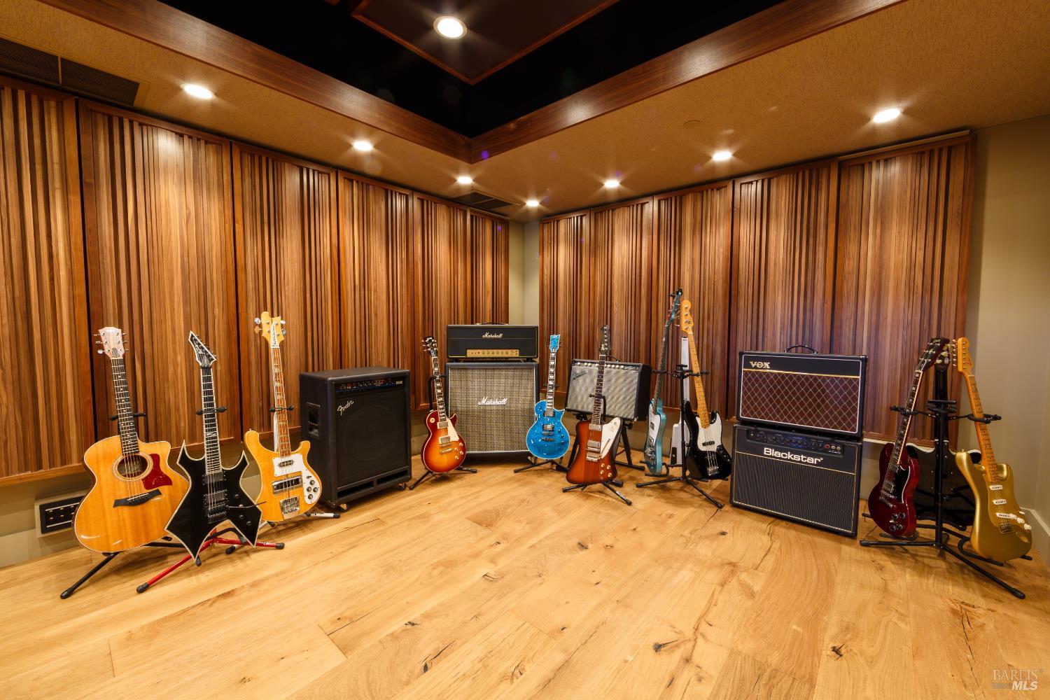 Detail Gallery Image 33 of 98 For 1170 Bayview Ave, Napa,  CA 94559 - 3 Beds | 2 Baths