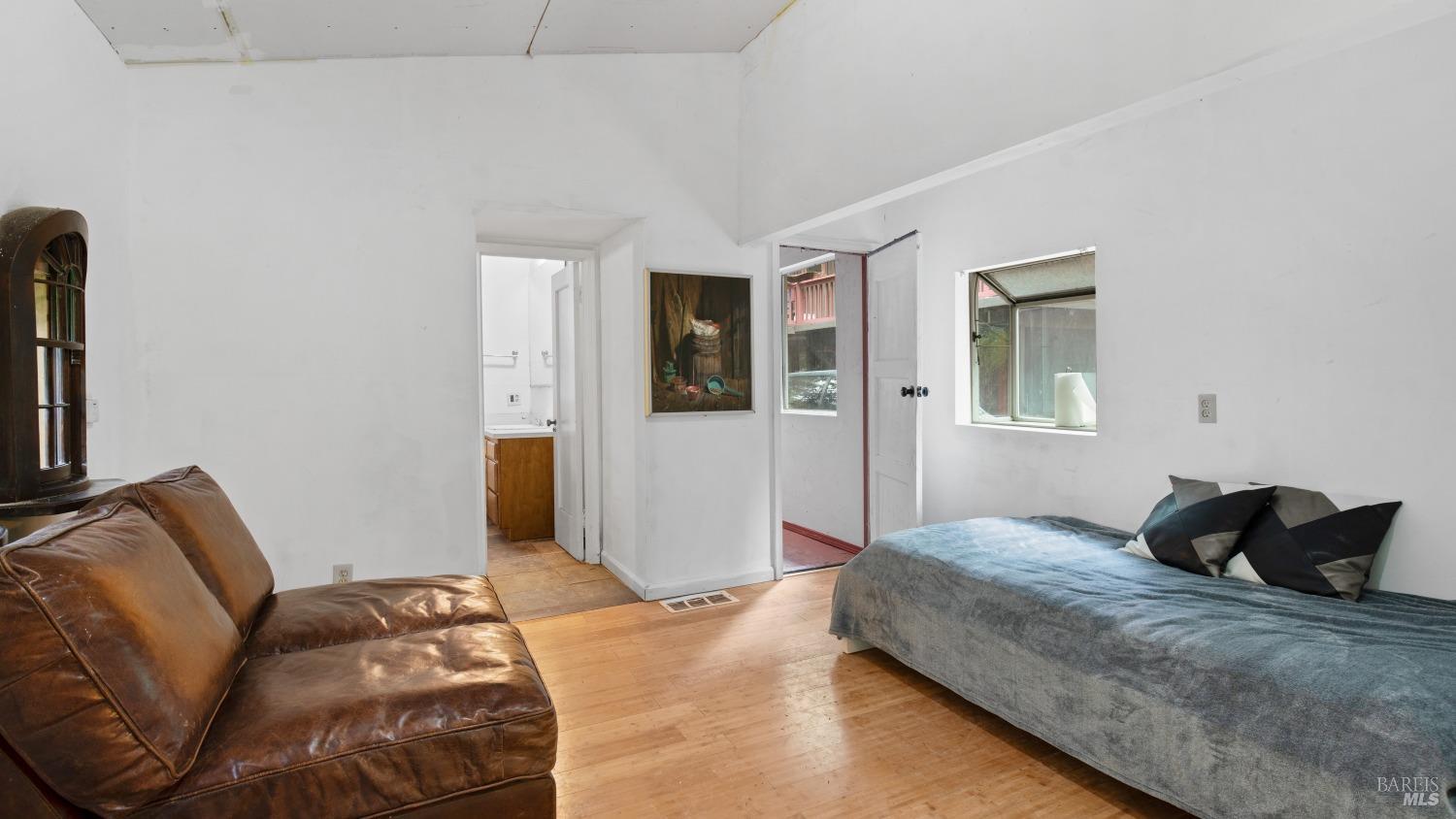 Detail Gallery Image 64 of 81 For 7456 Sir Francis Drake Blvd, Lagunitas,  CA 94938 - 3 Beds | 4 Baths