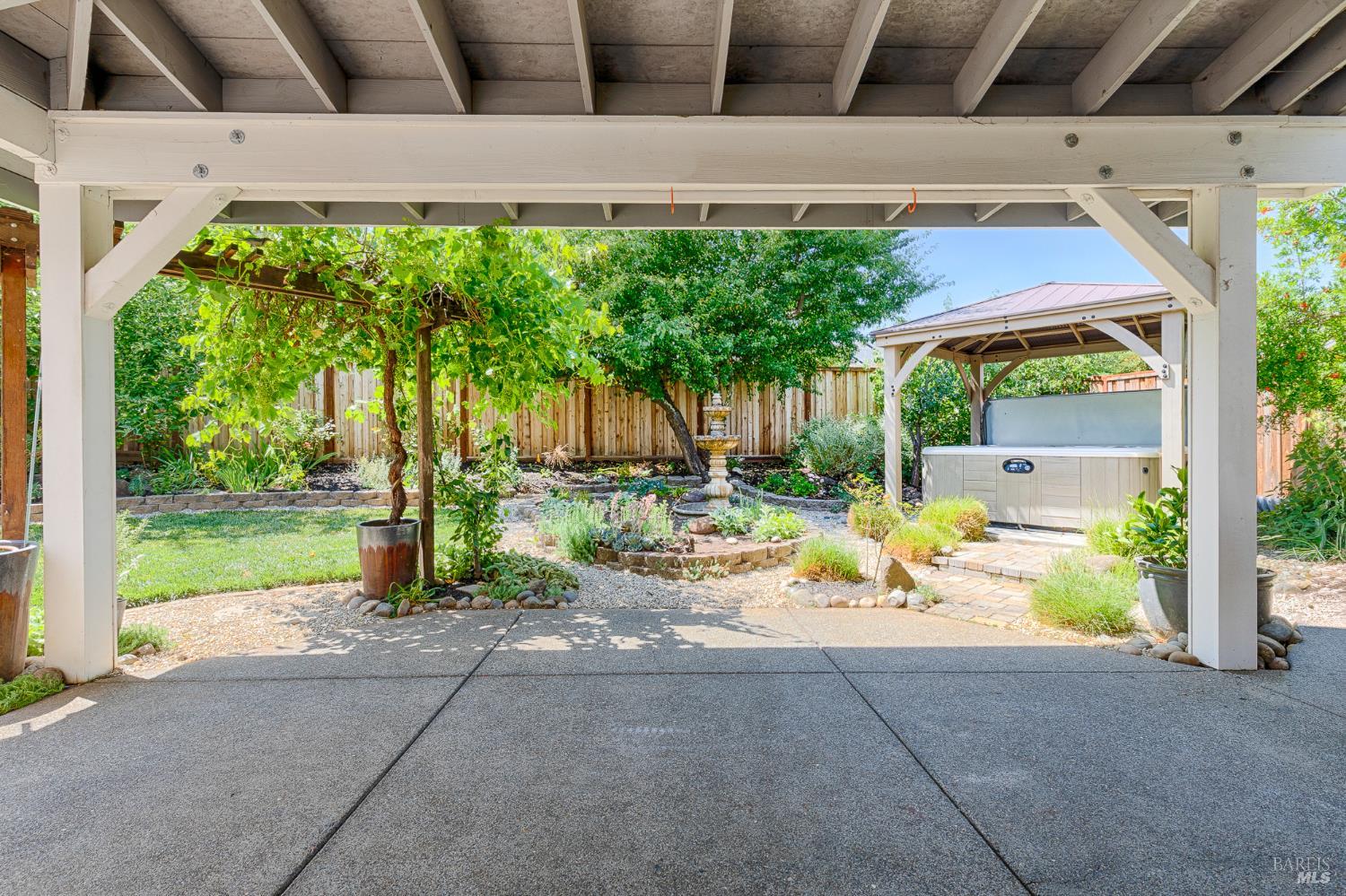 Detail Gallery Image 39 of 45 For 312 Cottage Ct, Cloverdale,  CA 95425 - 4 Beds | 3 Baths