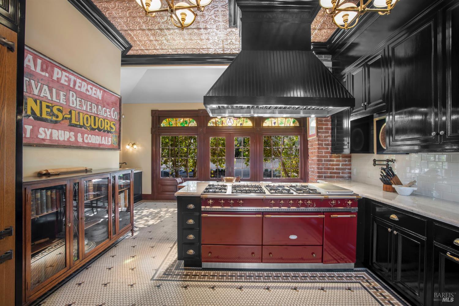 Detail Gallery Image 26 of 77 For 608 Randolph St, Napa,  CA 94559 - 3 Beds | 3/3 Baths