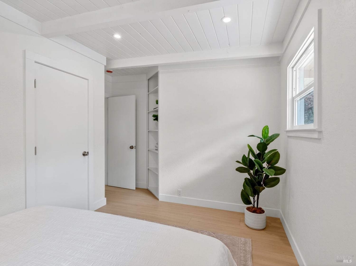 Detail Gallery Image 30 of 44 For 611 Lake St, Cloverdale,  CA 95425 - 3 Beds | 2 Baths