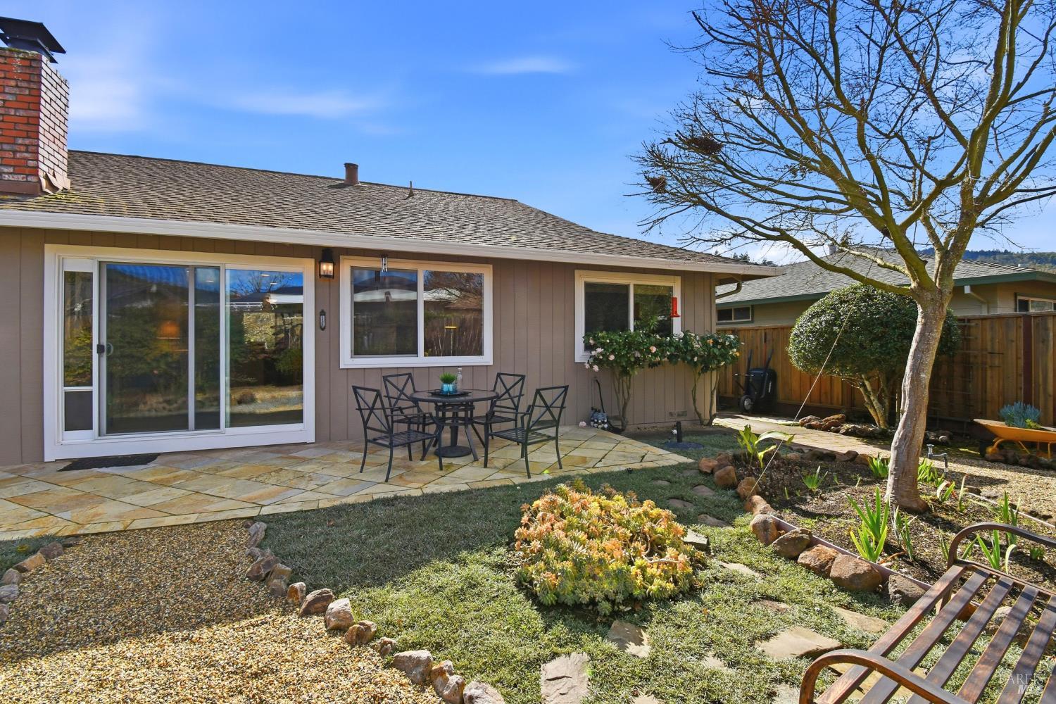 Detail Gallery Image 30 of 33 For 269 Mockingbird Cir, Santa Rosa,  CA 95409 - 2 Beds | 2 Baths