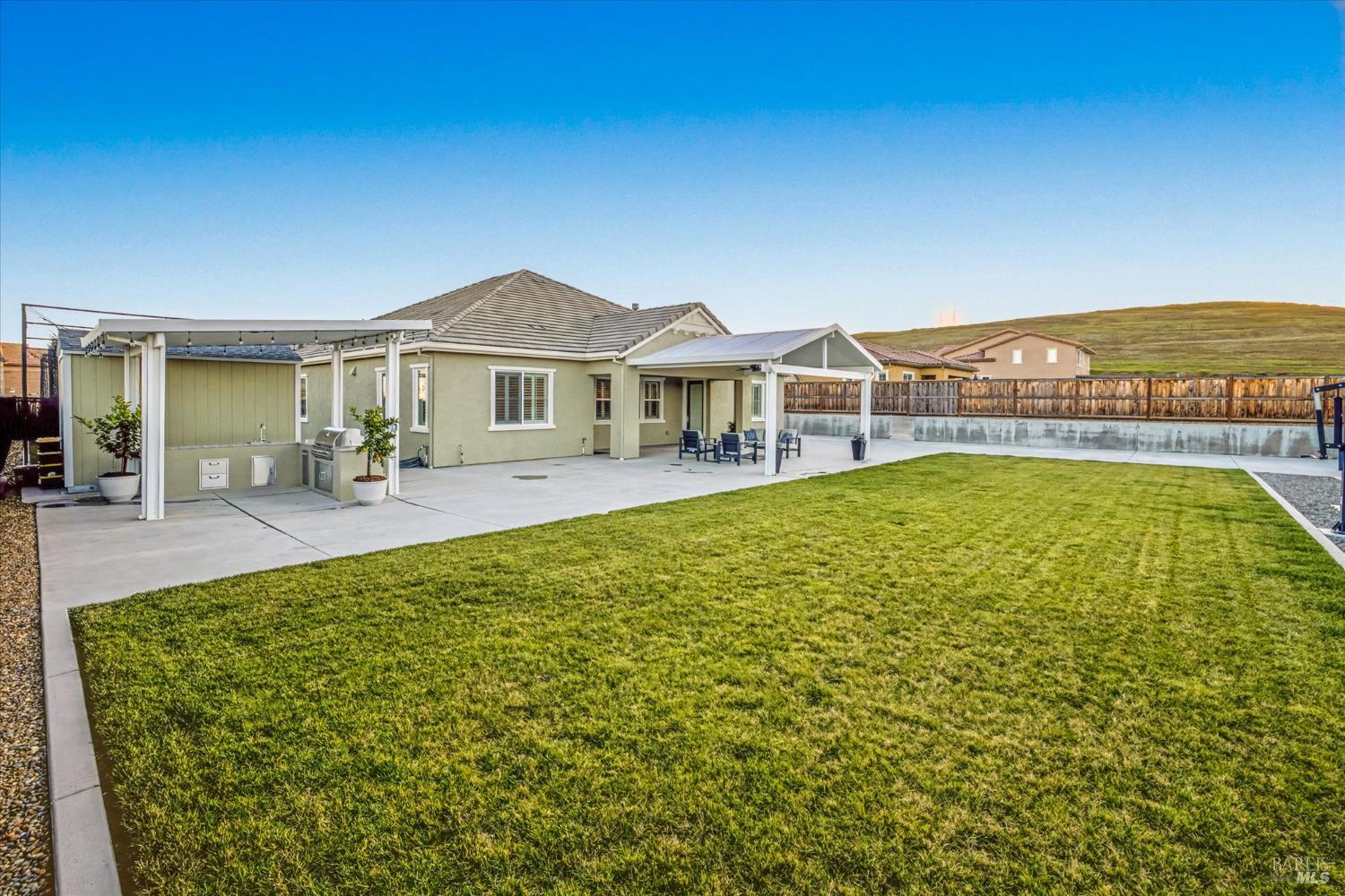 Detail Gallery Image 47 of 67 For 6006 Peacock Ct, Vacaville,  CA 95688 - 3 Beds | 3/1 Baths