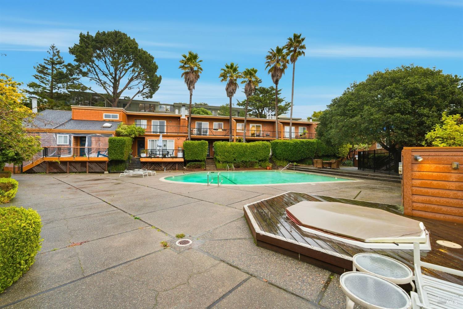 Detail Gallery Image 28 of 38 For 116 Stanford Way, Sausalito,  CA 94965 - 1 Beds | 1 Baths