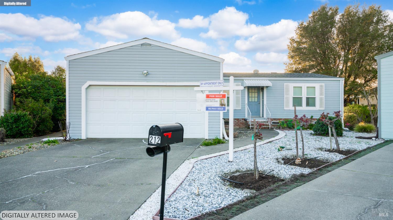 Detail Gallery Image 3 of 32 For 212 Julie Pl, Napa,  CA 94558 - 3 Beds | 2 Baths