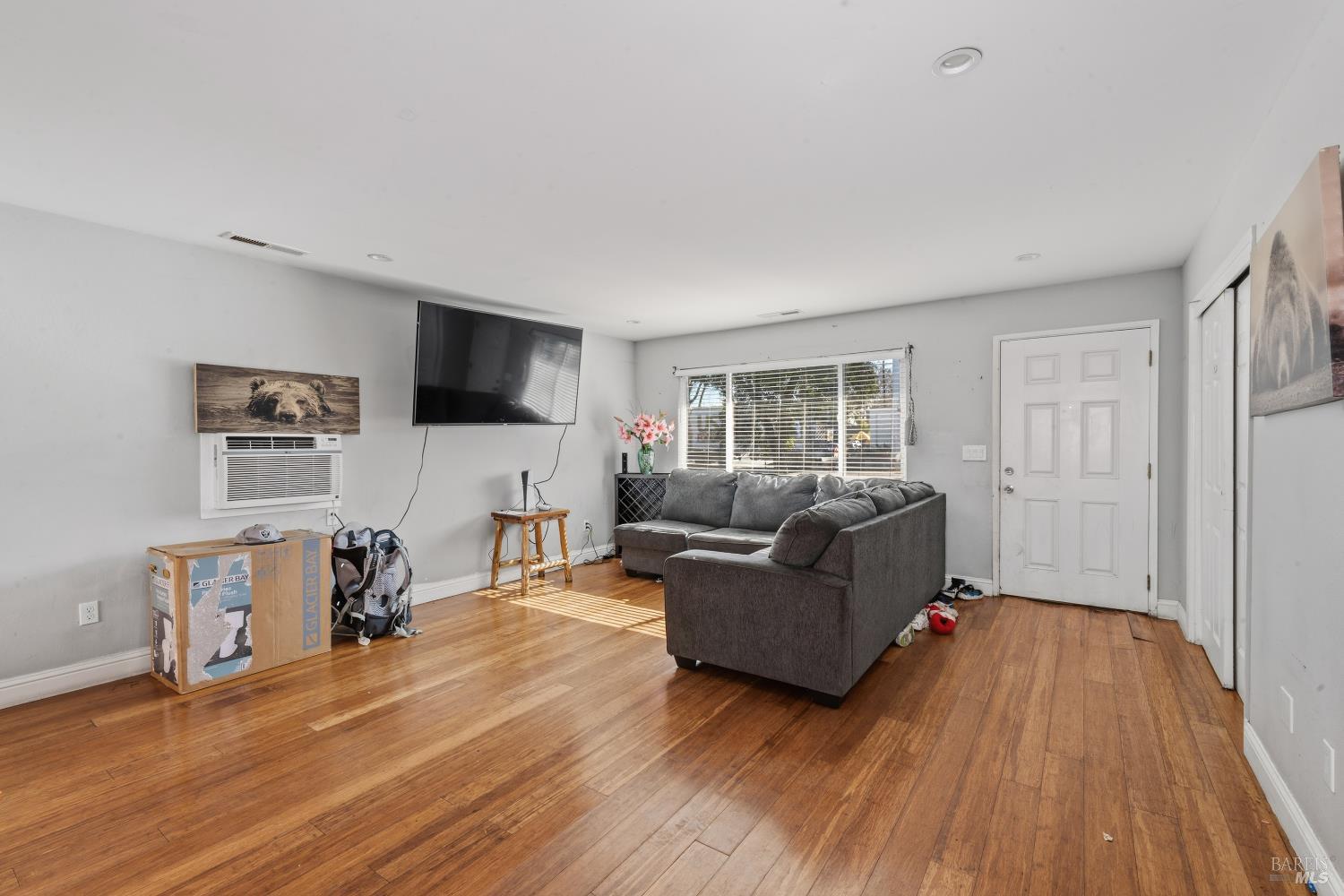 Detail Gallery Image 4 of 30 For 1810 Old Sonoma Rd, Napa,  CA 94559 - – Beds | – Baths