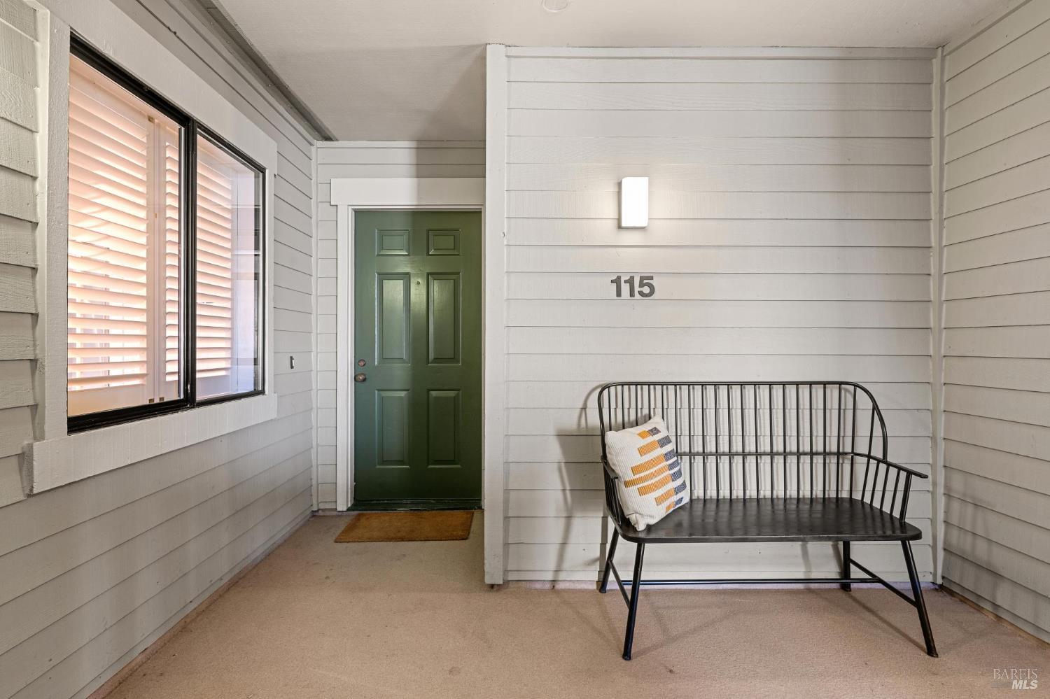 Detail Gallery Image 2 of 45 For 115 Eucalyptus Knoll St, Mill Valley,  CA 94941 - 2 Beds | 2 Baths