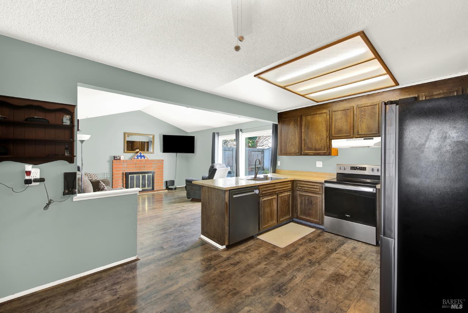 Detail Gallery Image 20 of 65 For 1212 Stirling Dr, Rodeo,  CA 94572 - 4 Beds | 2 Baths