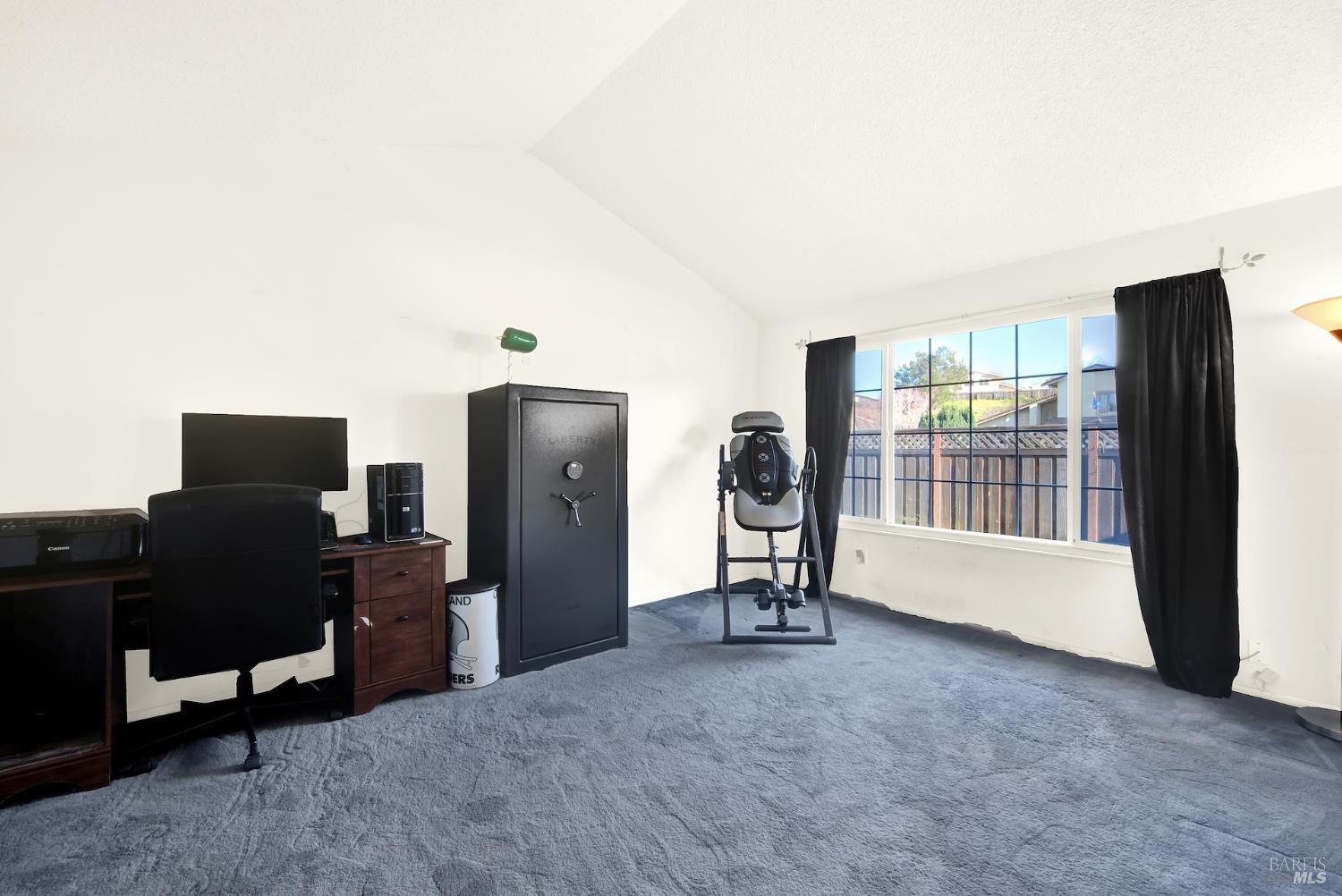 Detail Gallery Image 13 of 65 For 1212 Stirling Dr, Rodeo,  CA 94572 - 4 Beds | 2 Baths