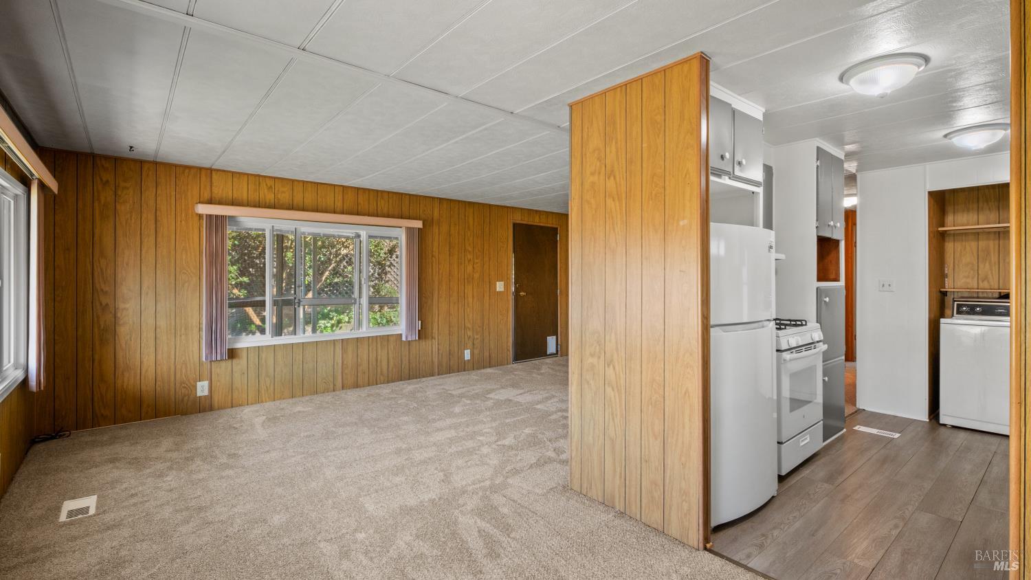 Detail Gallery Image 14 of 43 For 148 Oakwood Dr, Petaluma,  CA 94954 - 2 Beds | 1 Baths