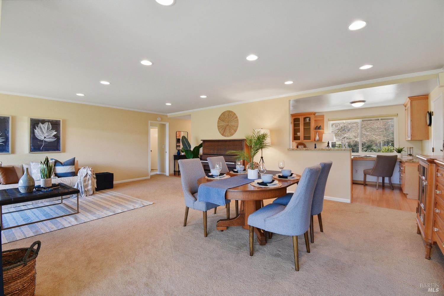 Detail Gallery Image 16 of 33 For 269 Mockingbird Cir, Santa Rosa,  CA 95409 - 2 Beds | 2 Baths