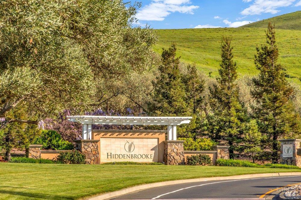 Detail Gallery Image 2 of 39 For 8128 Carlisle Way, Vallejo,  CA 94591 - 3 Beds | 2/1 Baths