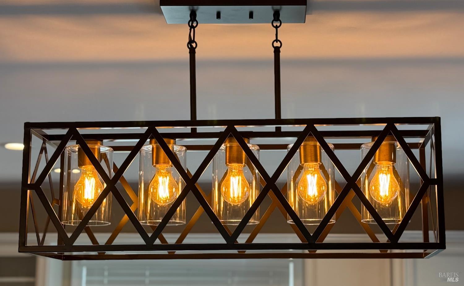 Detail Gallery Image 13 of 32 For 136 Berryessa Dr, Napa,  CA 94558 - 2 Beds | 2 Baths