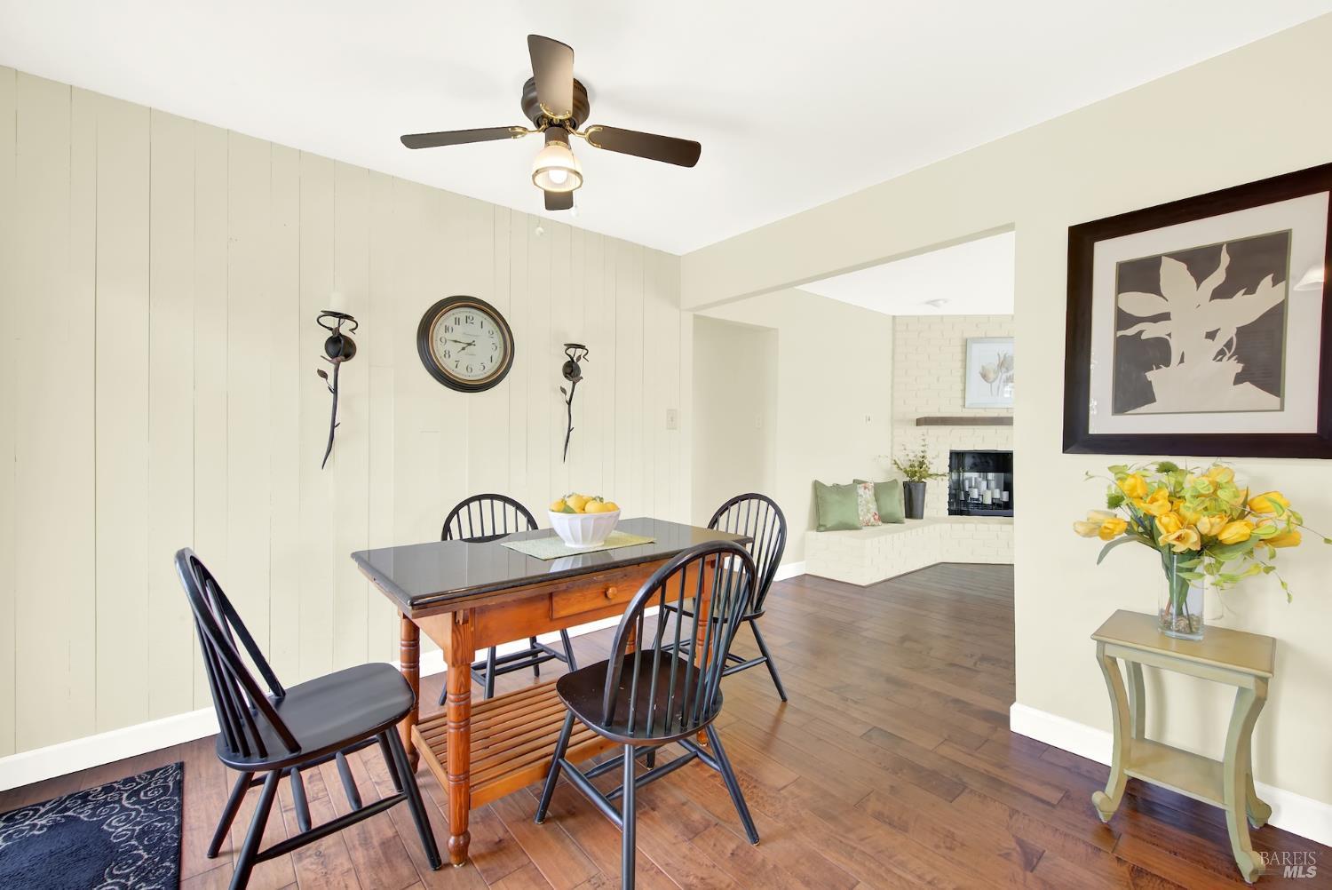 Detail Gallery Image 8 of 39 For 3654 Diablo St, Napa,  CA 94558 - 3 Beds | 2 Baths