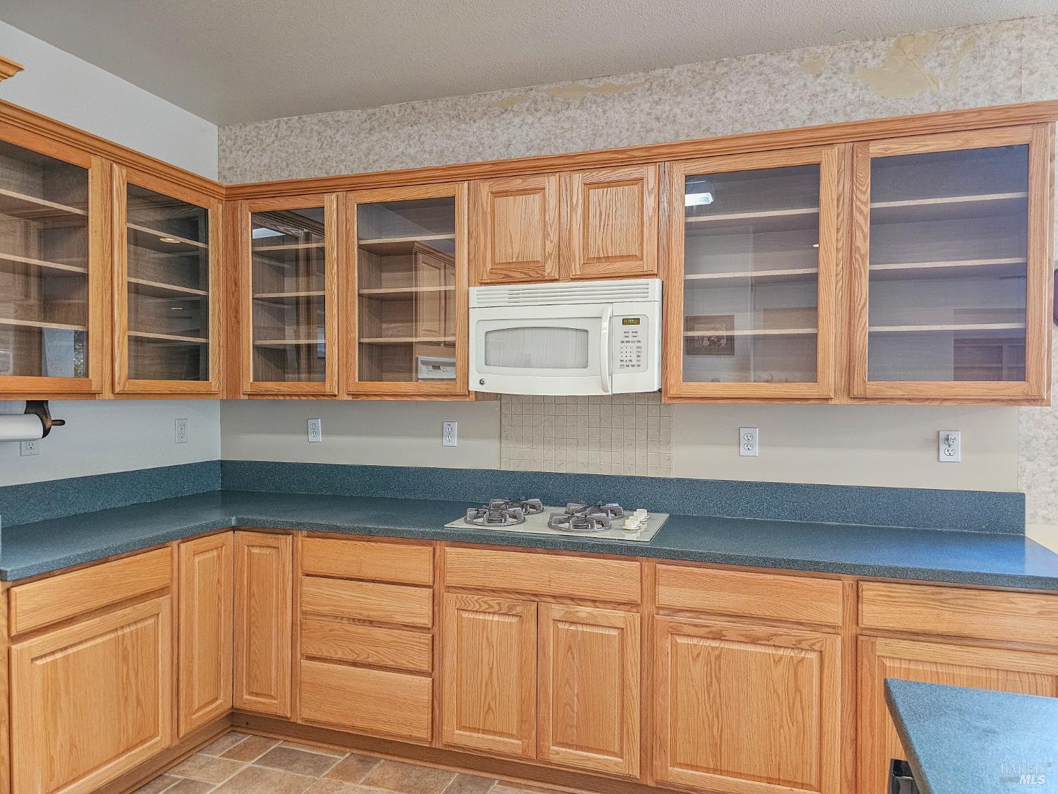 Detail Gallery Image 32 of 67 For 259 Red Mountain Dr, Cloverdale,  CA 95425 - 2 Beds | 2 Baths