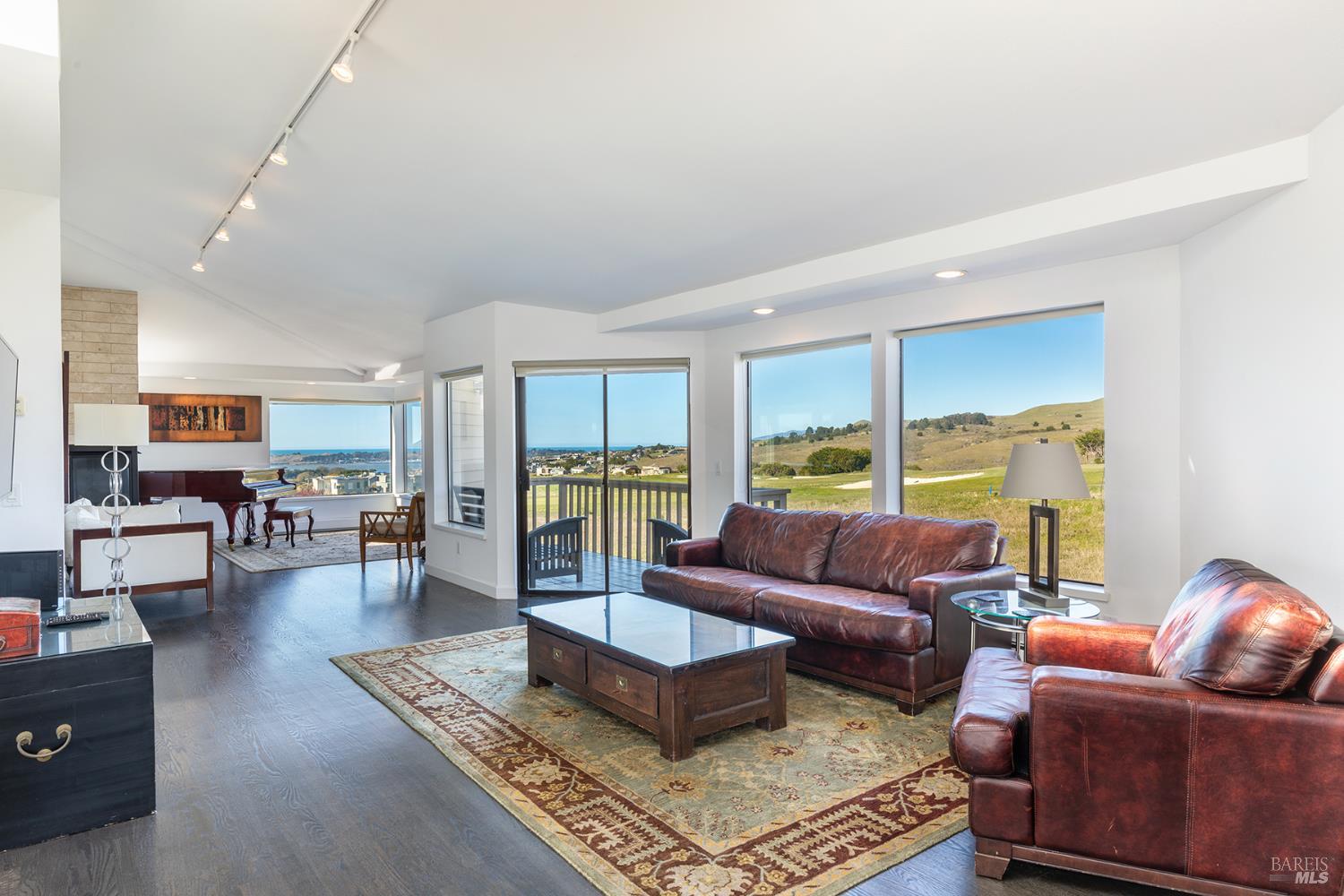 Detail Gallery Image 45 of 59 For 300 Sanderling Ct, Bodega Bay,  CA 94923 - 3 Beds | 3/1 Baths