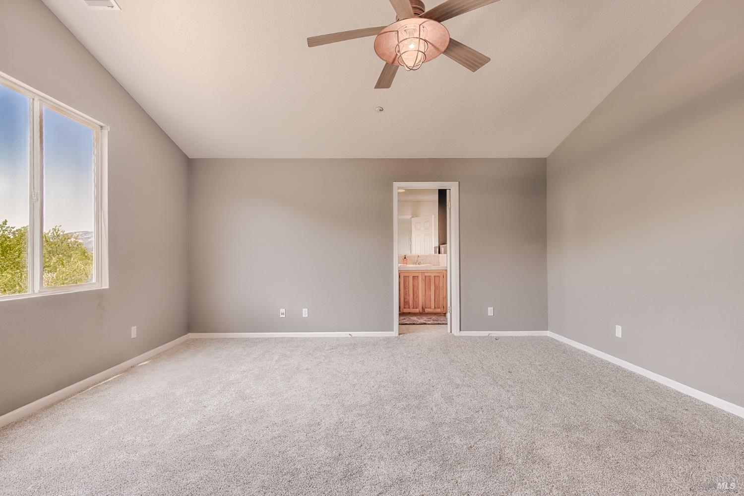 Detail Gallery Image 20 of 45 For 312 Cottage Ct, Cloverdale,  CA 95425 - 4 Beds | 3 Baths