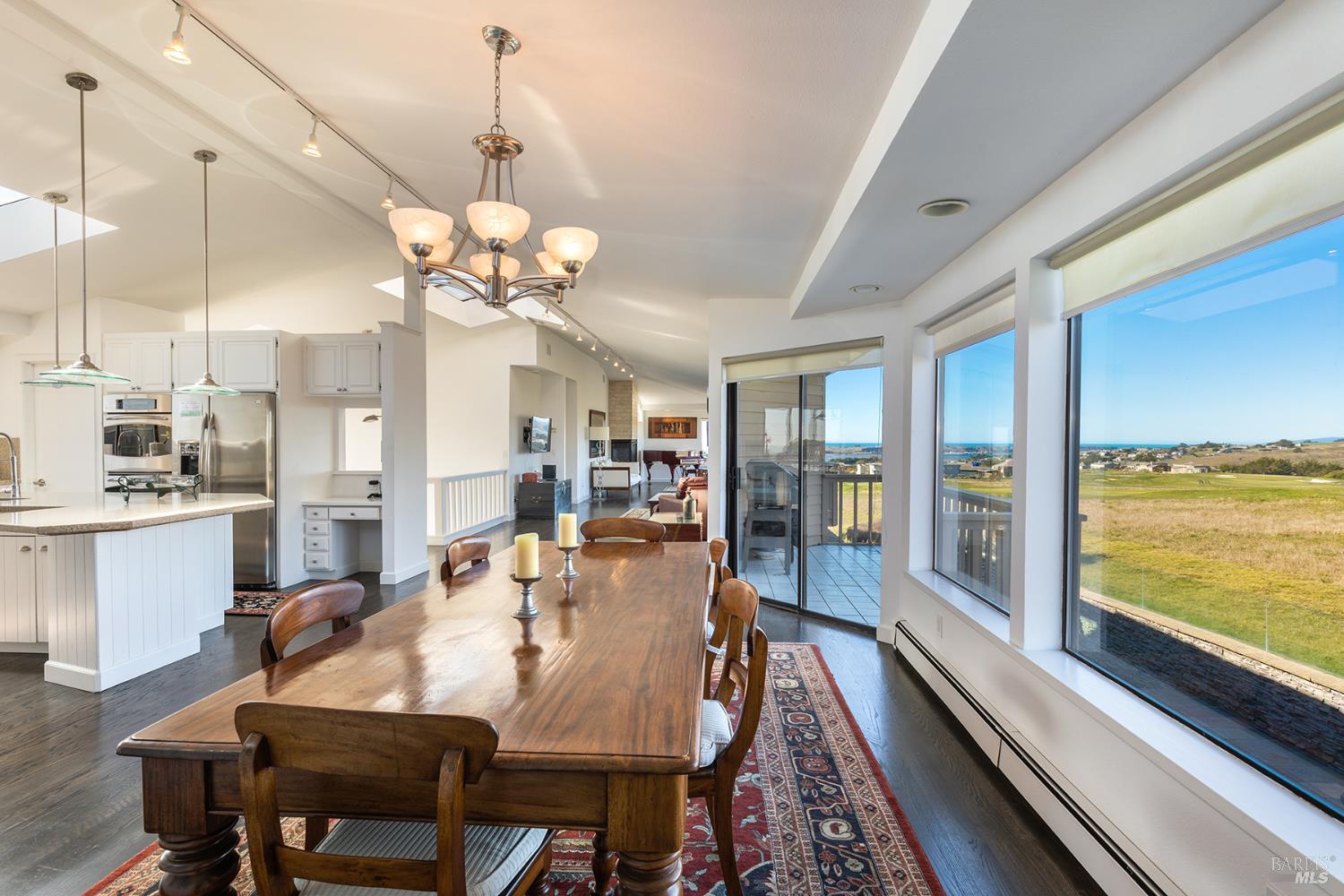 Detail Gallery Image 18 of 59 For 300 Sanderling Ct, Bodega Bay,  CA 94923 - 3 Beds | 3/1 Baths