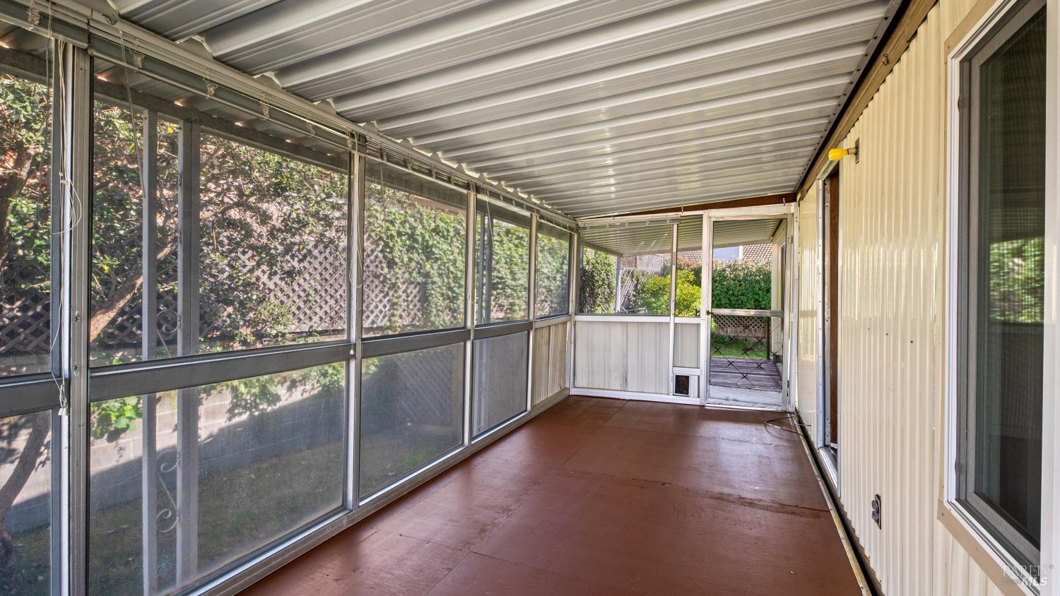 Detail Gallery Image 7 of 43 For 148 Oakwood Dr, Petaluma,  CA 94954 - 2 Beds | 1 Baths