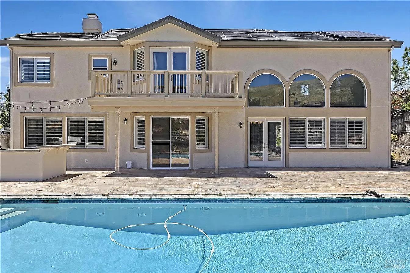 Detail Gallery Image 16 of 35 For 2580 Marshfield Rd, Vallejo,  CA 94591 - 3 Beds | 2/1 Baths