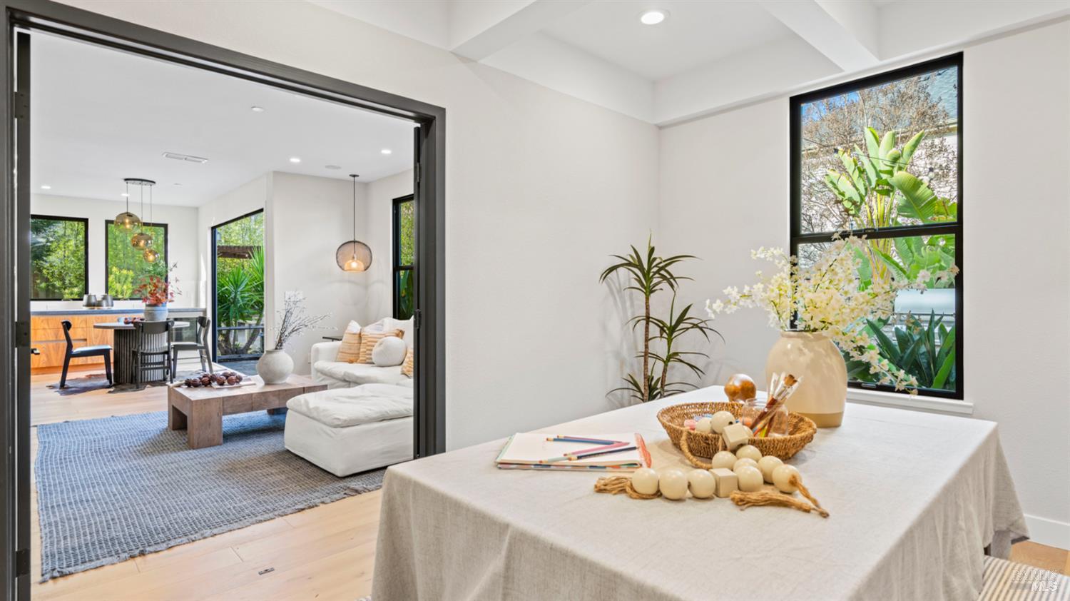 Detail Gallery Image 33 of 74 For 92 Oak Grove Dr, Novato,  CA 94949 - 4 Beds | 3 Baths