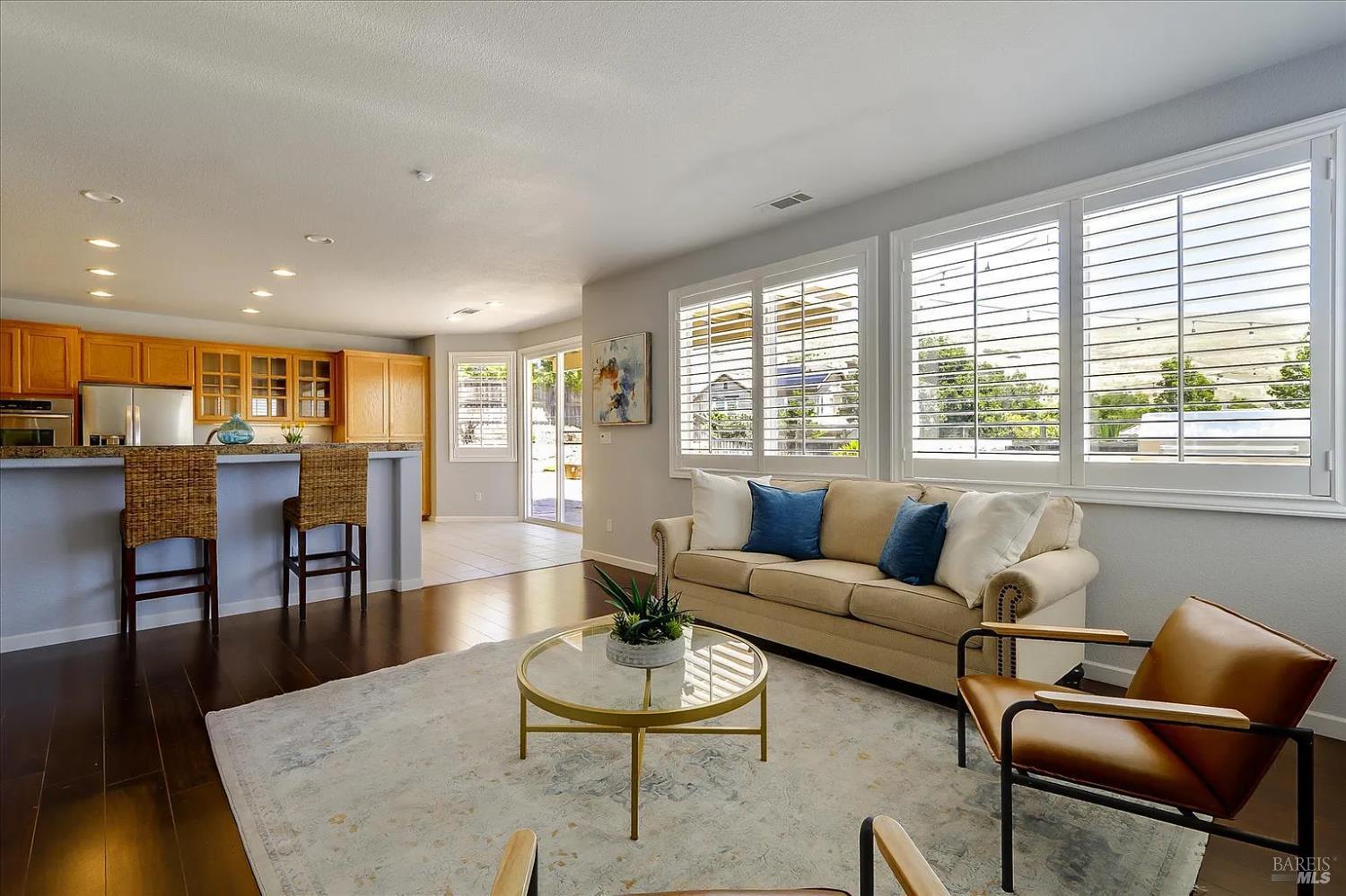 Detail Gallery Image 4 of 35 For 2580 Marshfield Rd, Vallejo,  CA 94591 - 3 Beds | 2/1 Baths