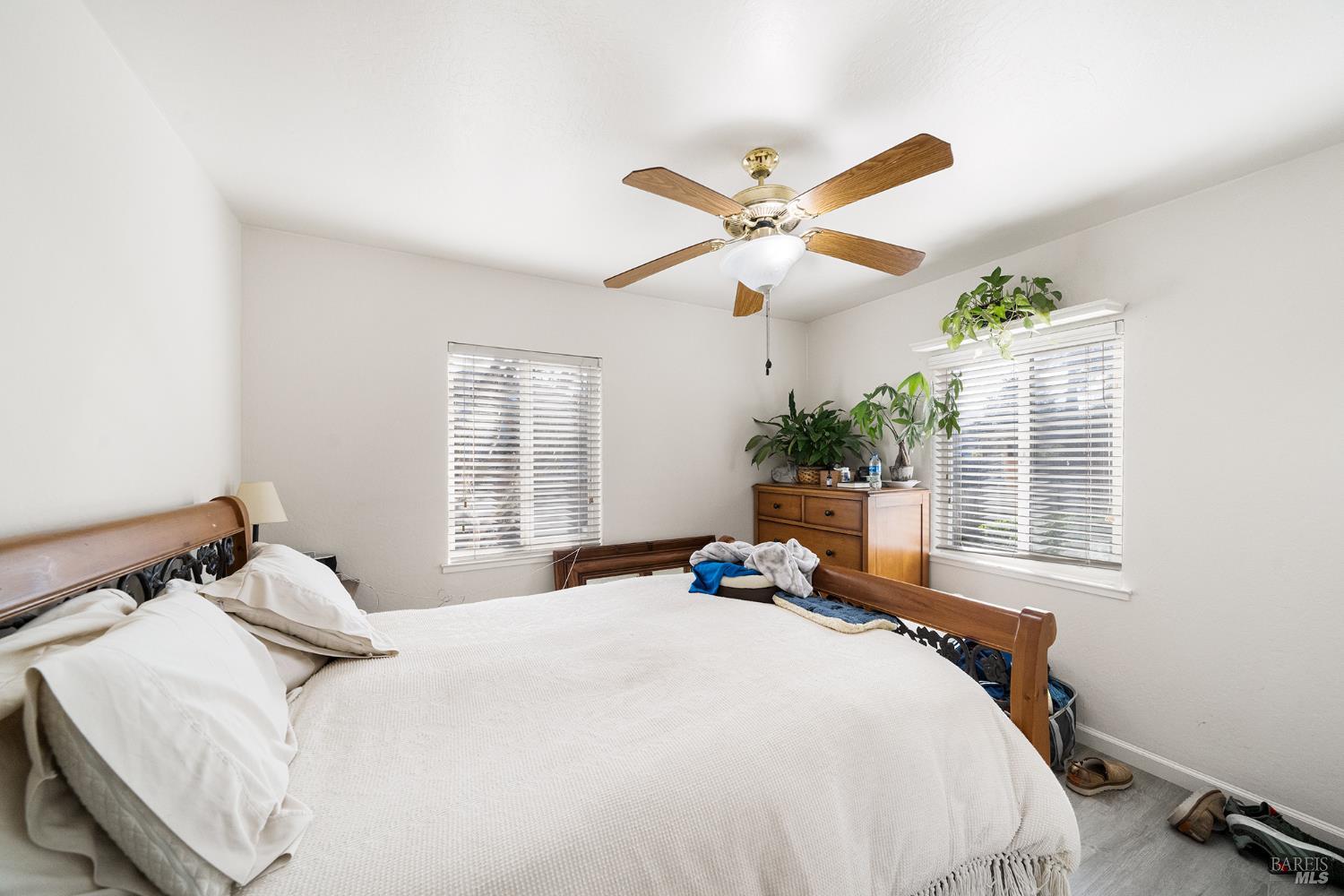 Detail Gallery Image 10 of 23 For 592 Vasona Ave, Los Gatos,  CA 95032 - 1 Beds | 1 Baths