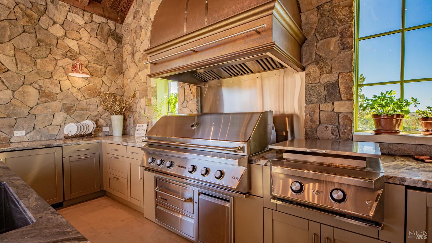 Detail Gallery Image 87 of 98 For 1170 Bayview Ave, Napa,  CA 94559 - 3 Beds | 2 Baths