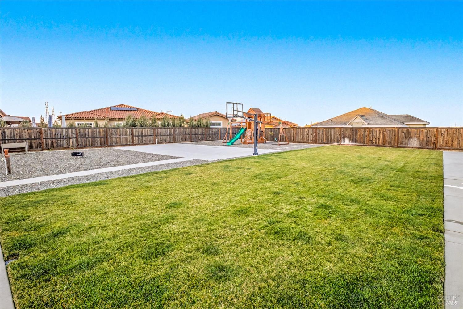 Detail Gallery Image 56 of 67 For 6006 Peacock Ct, Vacaville,  CA 95688 - 3 Beds | 3/1 Baths